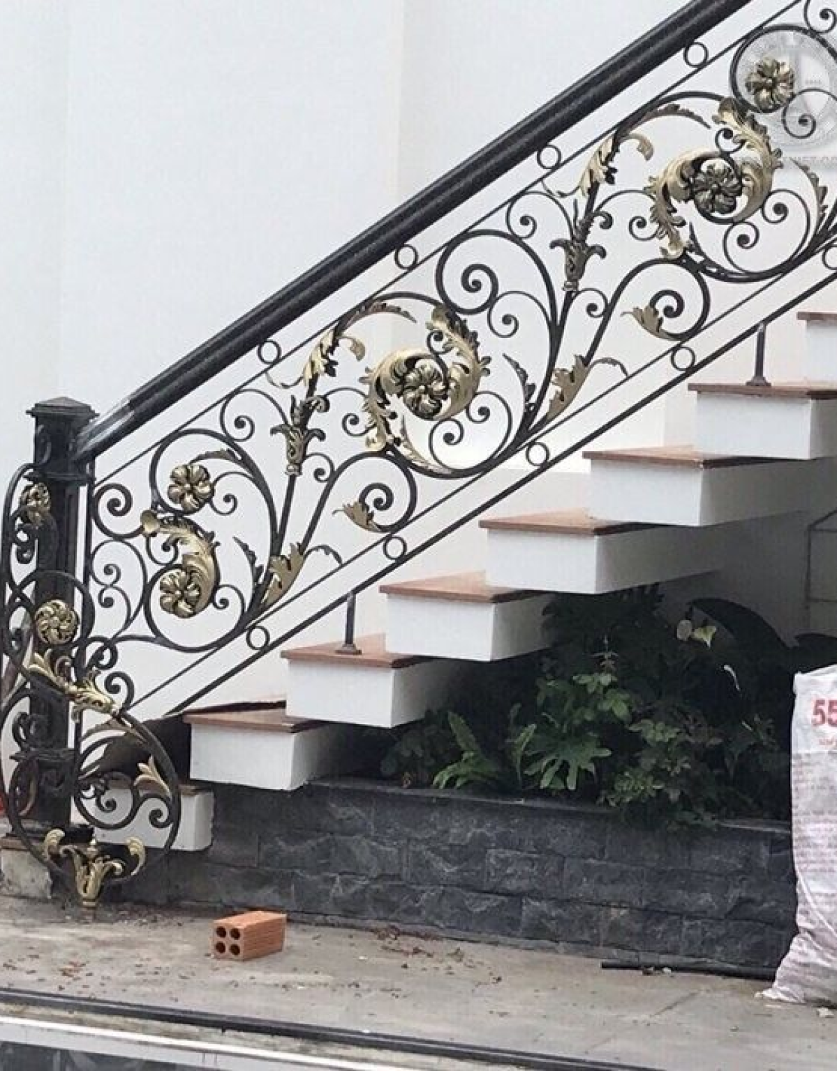 Cầu thang sắt mỹ thuật 12