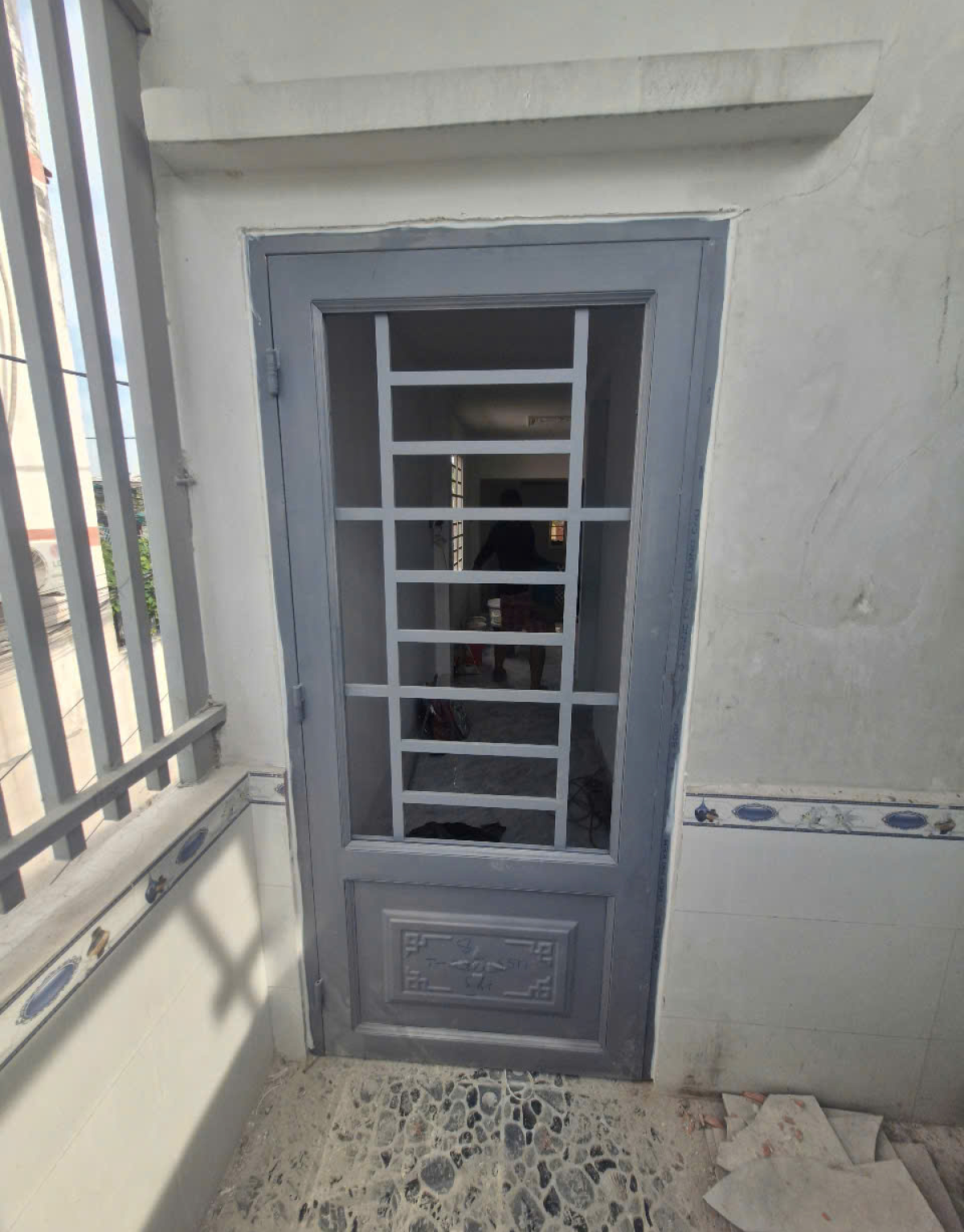 Cửa sắt phòng trọ 
